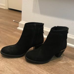 Steve Madden Black Booties